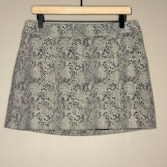 Women's L Bar lll Faux Suede Snakeskin Skirt Cream Gray Black Studded Detail - Picture 2 of 7